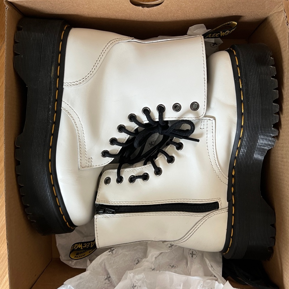 Dr Martens JADON BOOT SMOOTH LEATHER PLATFORMS